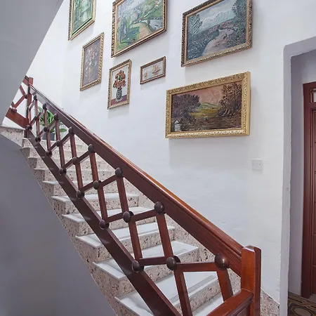 Granny's Sliema