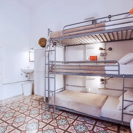 Hostel Granny's Sliema