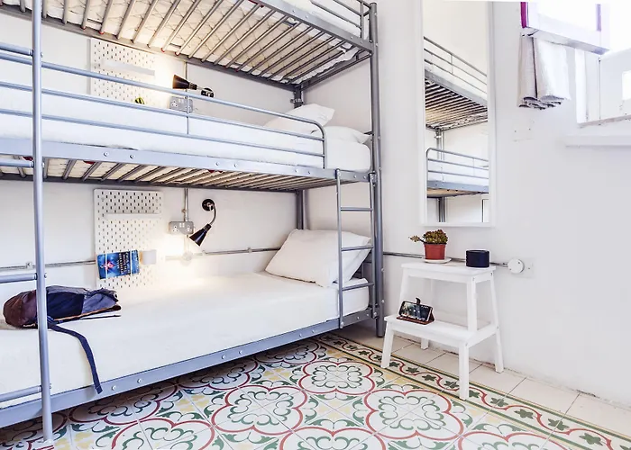 Granny's Hostel Sliema