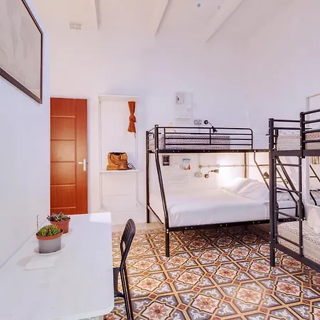 Granny's Vandrerhjem Sliema