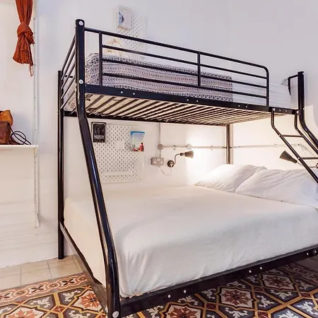 Granny's Hostel Sliema